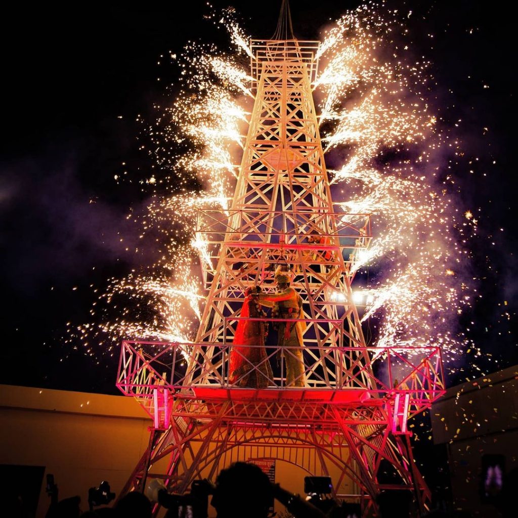 Eiffel tower wedding jaimala stage