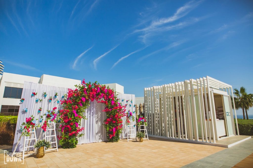 beach wedding floral rose arch for mehendi decoration 