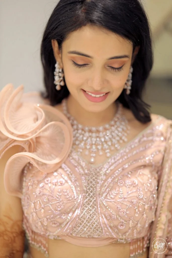 Easy rosy pink eye makeup for indian bride