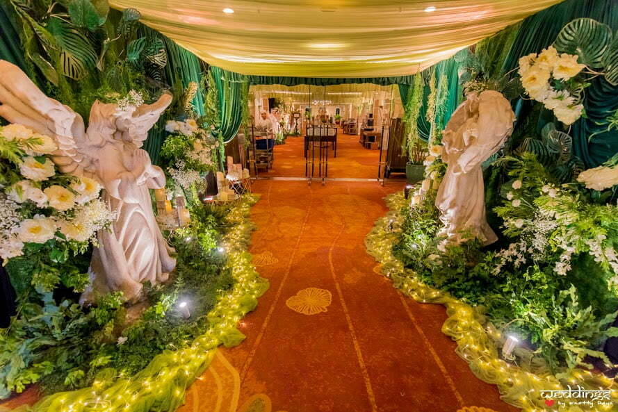 Fairytale-like decor for this Dusit Thani Hua Hin Wedding