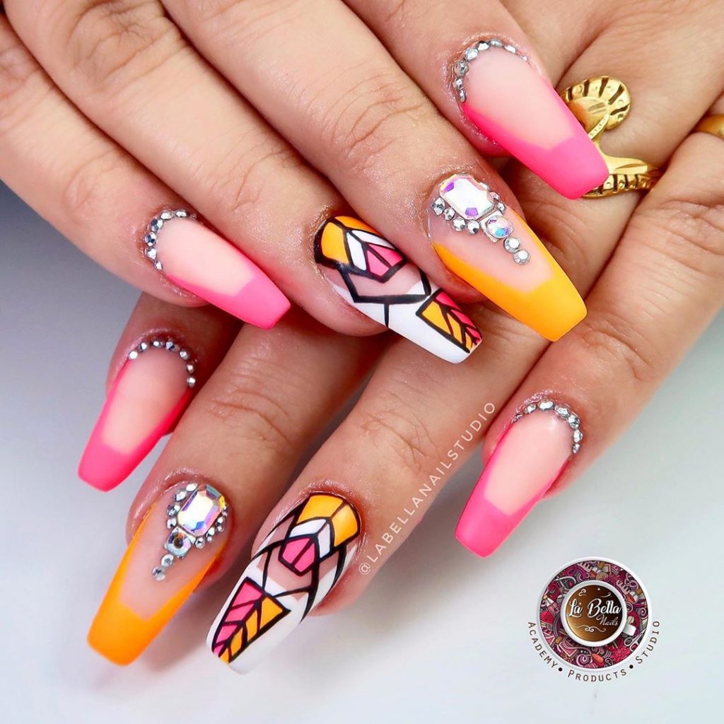 geometrical print glitter ombre nail art by la bella nail studio