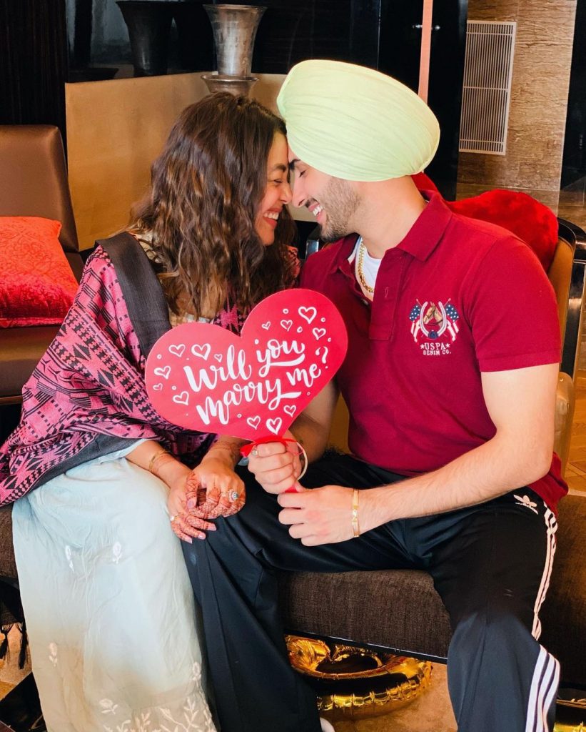 home intimate neha rohanpreet marriage proposal 