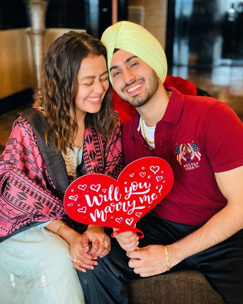 neha and rohanpreet singh proposal