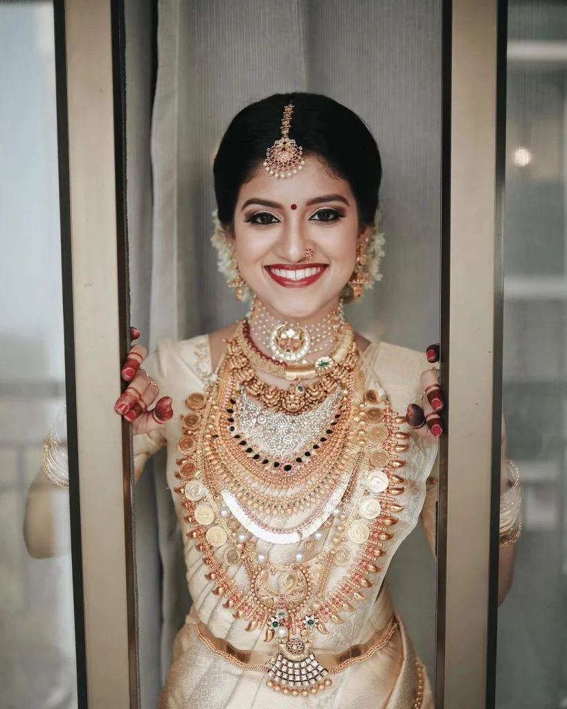 gold dulhan set with south indian bridal wear