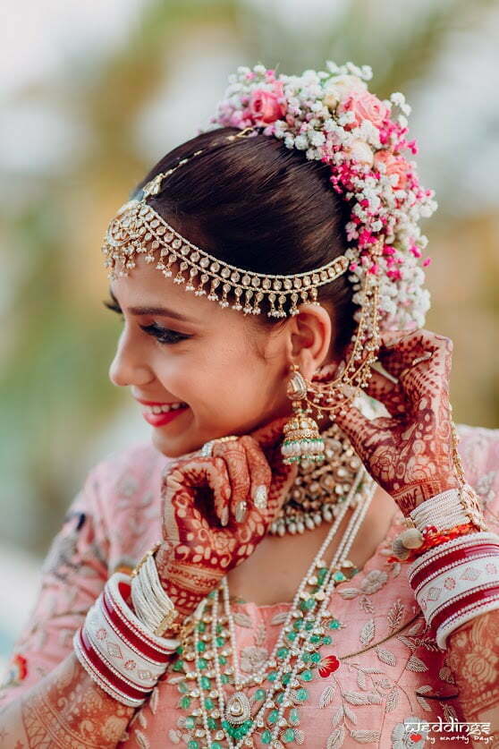 Shalini glowing in her self-designed jewellery for her destination wedding in Thailand