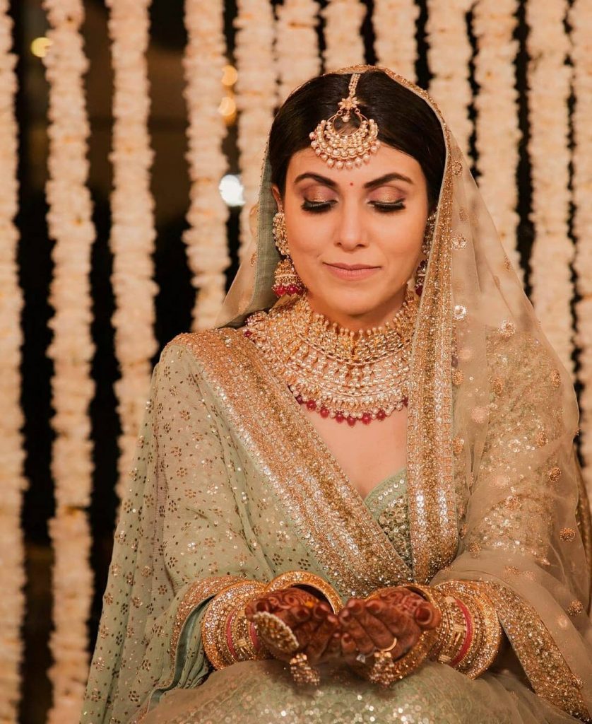 Amritsar Bride In Maroon Velvet Lehenga And Pastel Jewellery