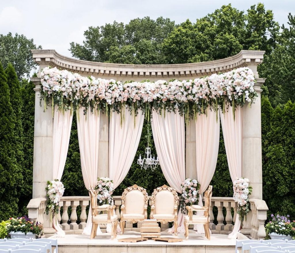 balcony mandap decoration idea in peach