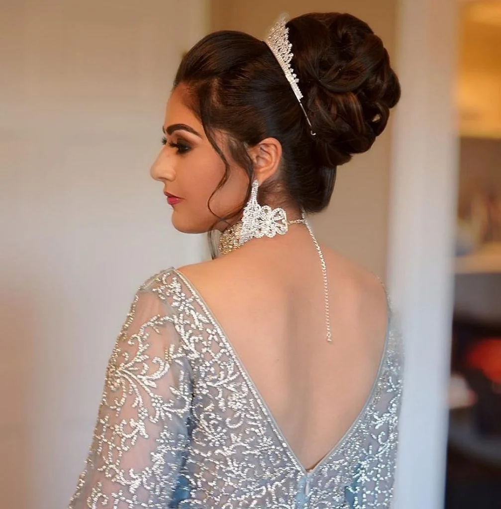 ANAM's Bridal Makeover - Classic low bun 💜 For Traditional or western  bridal look Those Hairstyle look very simple But it's not easy 😕😔😞 Want  to learn Perfect hairstyle?? Join my Coming