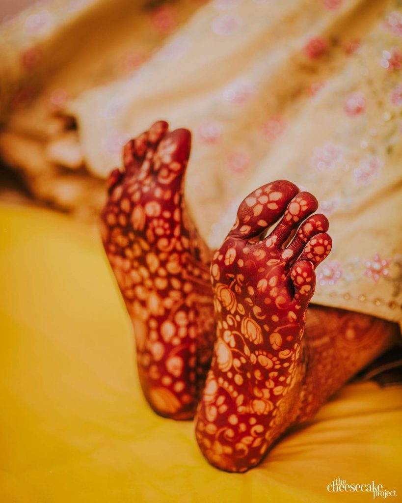 Lotus Motif Back Feet Bridal Mehndi Design