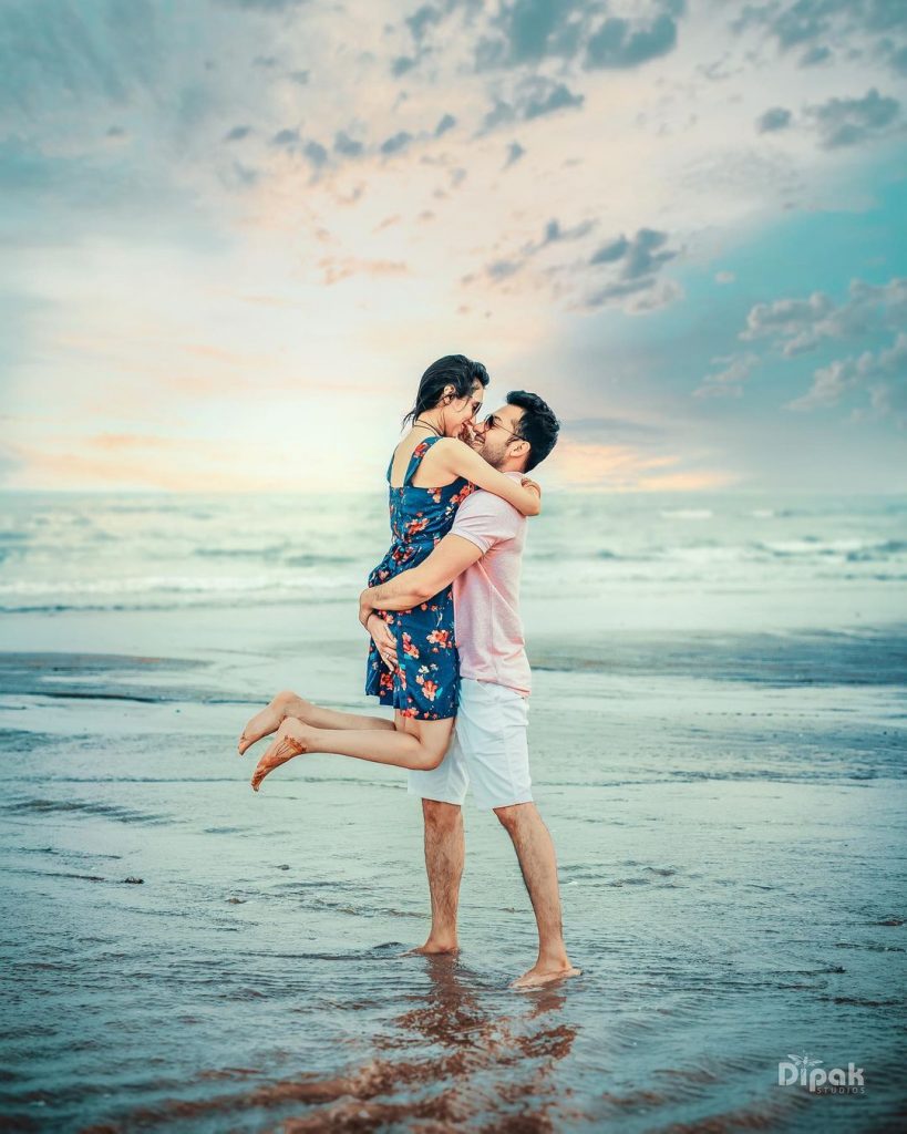 pre wedding shoot in a beach