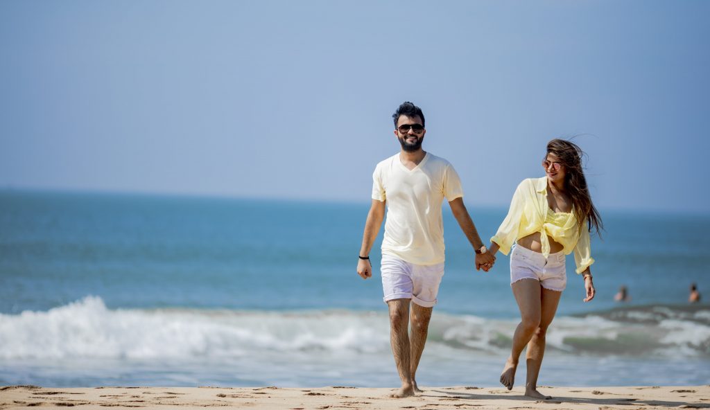 beachside couple shoot