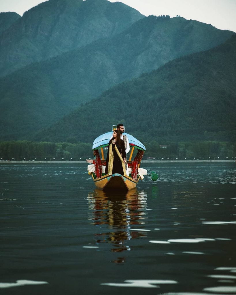 Pre wedding shoot ideas on boats