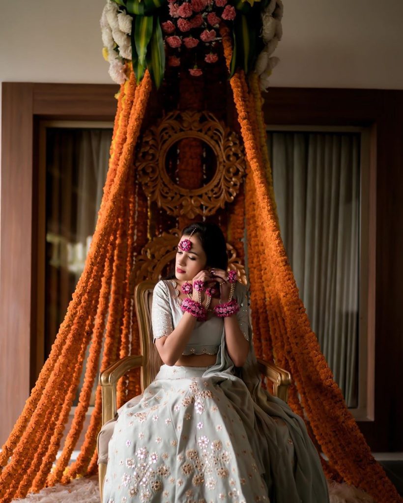 Marigold seating arrangement for the bride