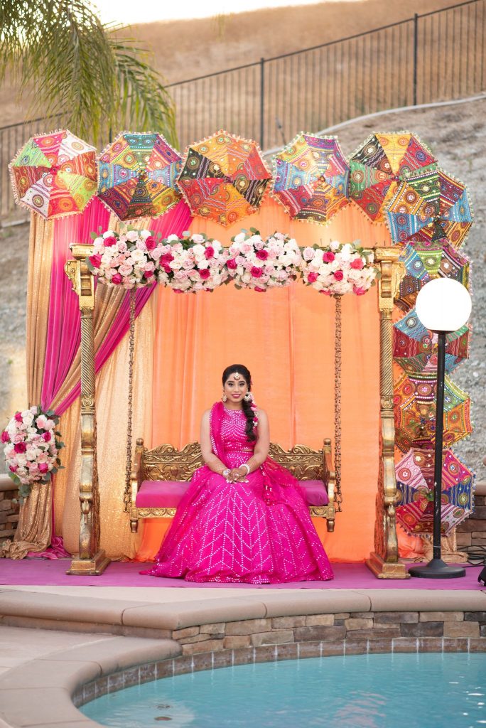 250+ Traditional and Modern Mehndi Designs For Brides and Bridesmaids