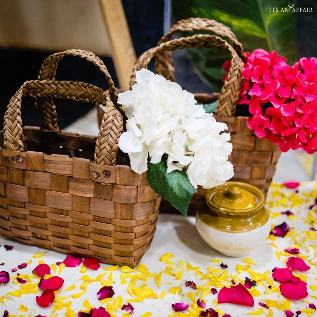 bamboo baskets as table decorations