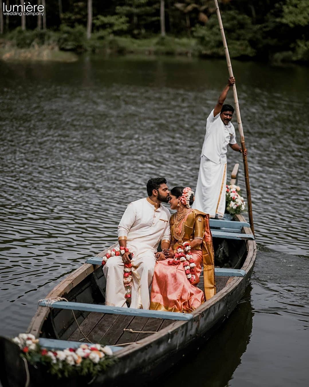 boat unique entry of bride and groom