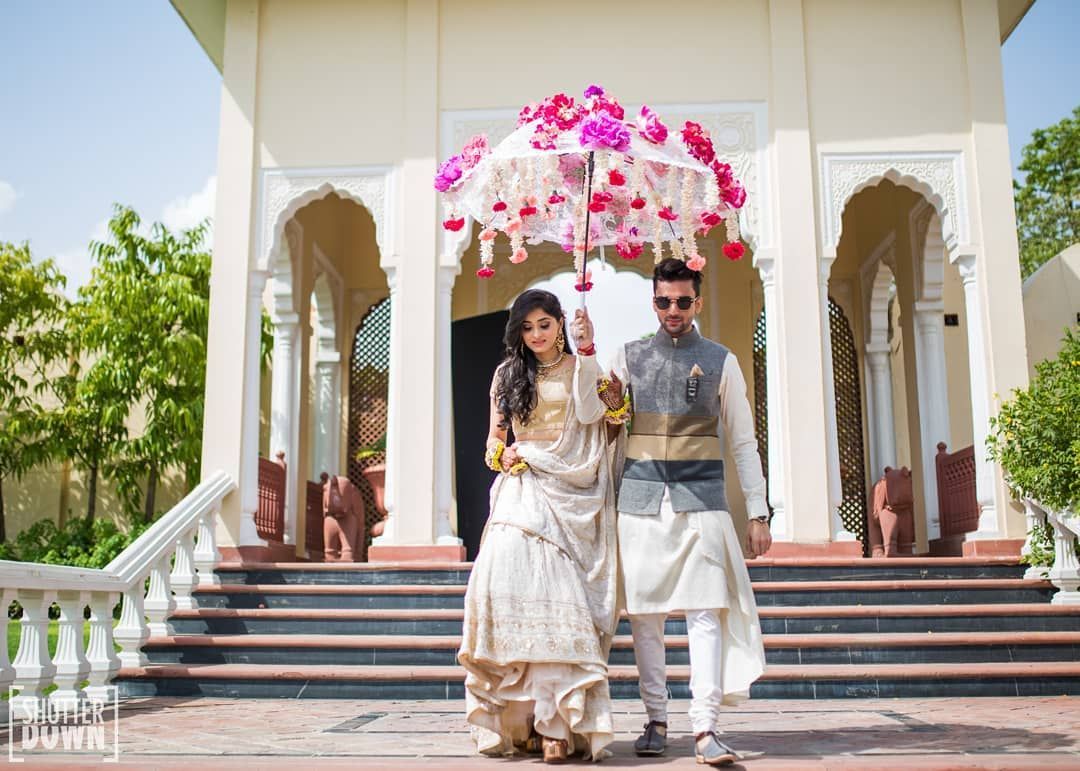 floral umbrella simple bride and groom ideas for sangeet