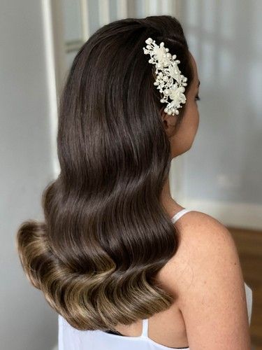 Bookmark these 30+ Best Bridal Hairstyles for Round Face