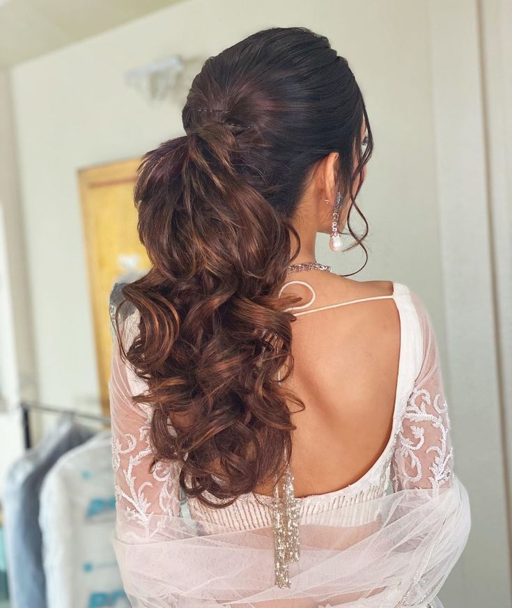 ponytail as bridal hairstyle for round face