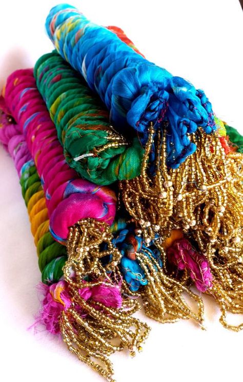 bandhani dupatta favors for wedding