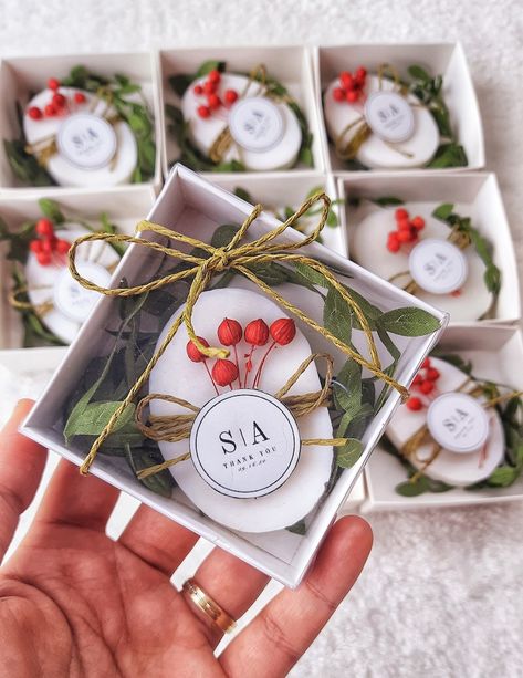 personalized soap wedding favors