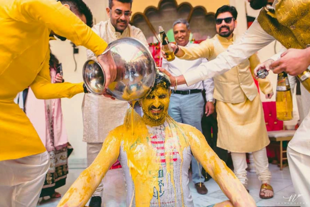 Haldi photoshoot poses for groom candid