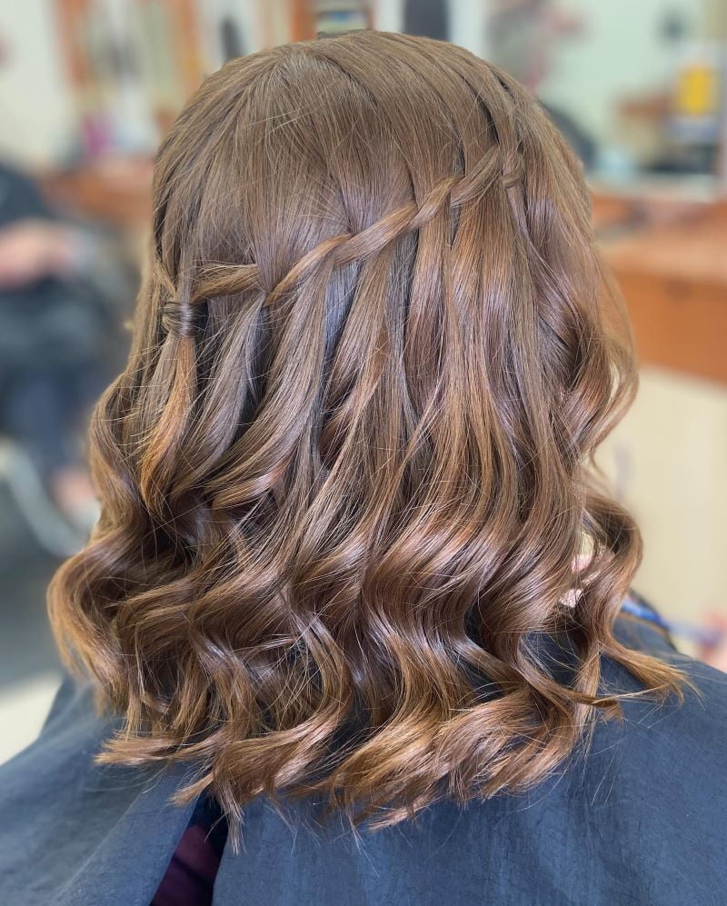 30+ Easy & Best Indian Hairstyles for Gown for all Hair Types & Events 30+ Easy & Best Indian Hairstyles for Gown for all Hair Types & Events