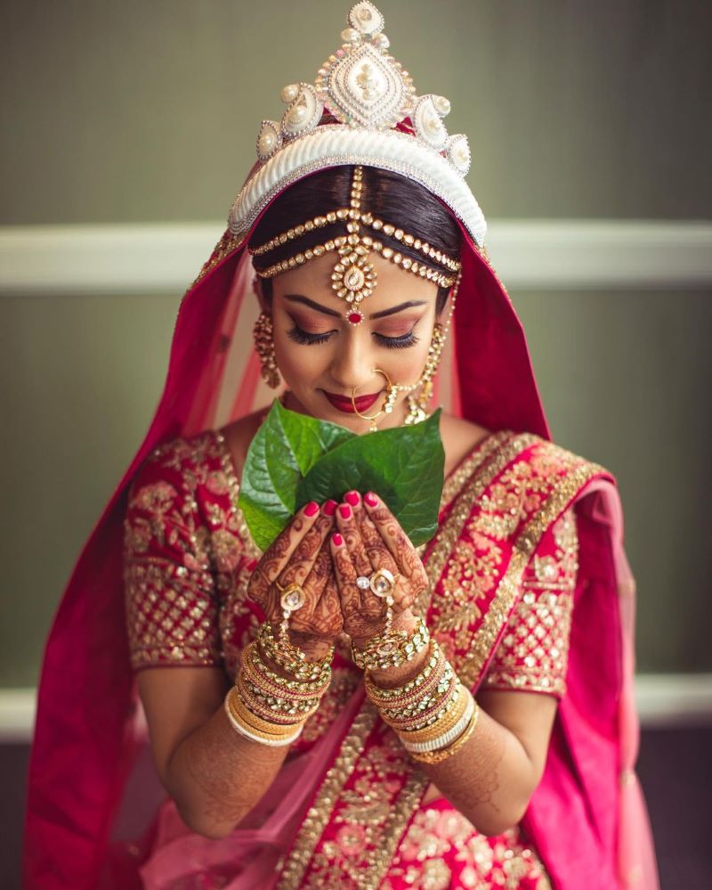 Bengali bridal photoshoot poses