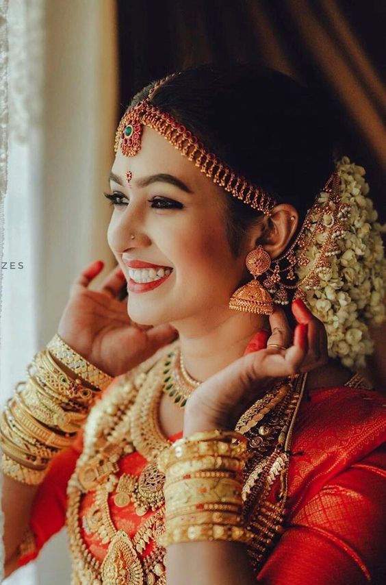 Tamil bridal photoshoot poses