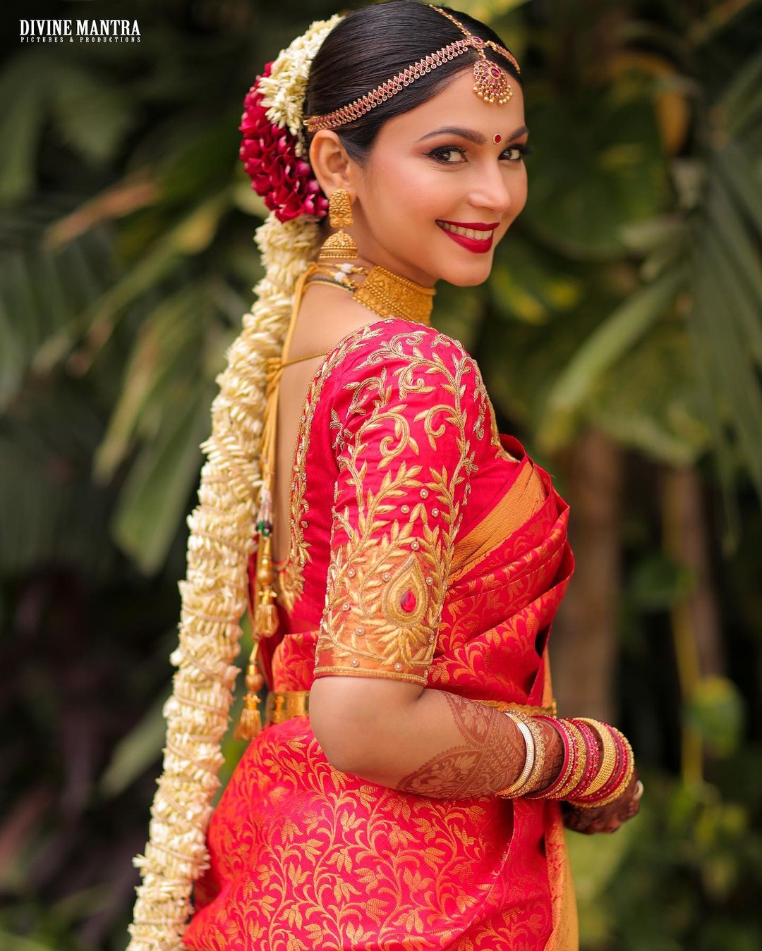 traditional south indian bridal hairstyle front and back with jasmine flowers