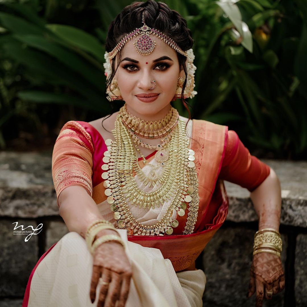 simple south indian hairstyle front view