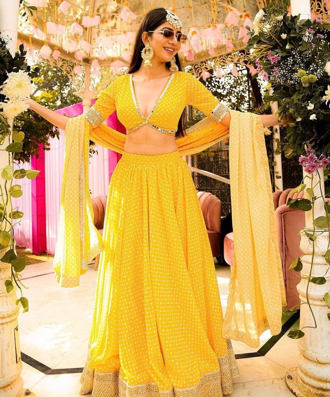 simple yellow haldi lehenga choli for bride