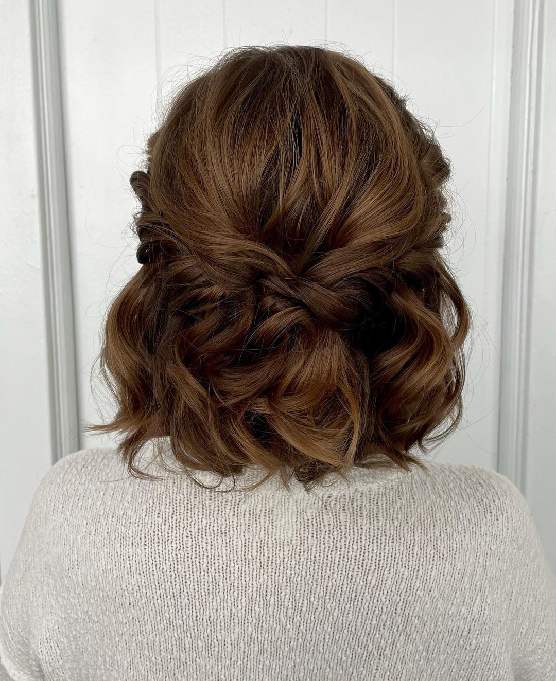 Here are some ideas for easy hairstyle for wedding functions  Styl Inc