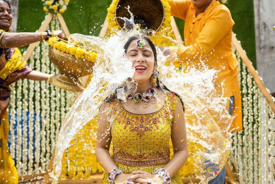 Haldi photoshoot poses and pic ideas for solo bride