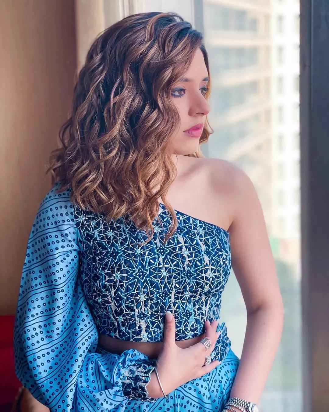 24 Modern Ways to Style Crimped Hair