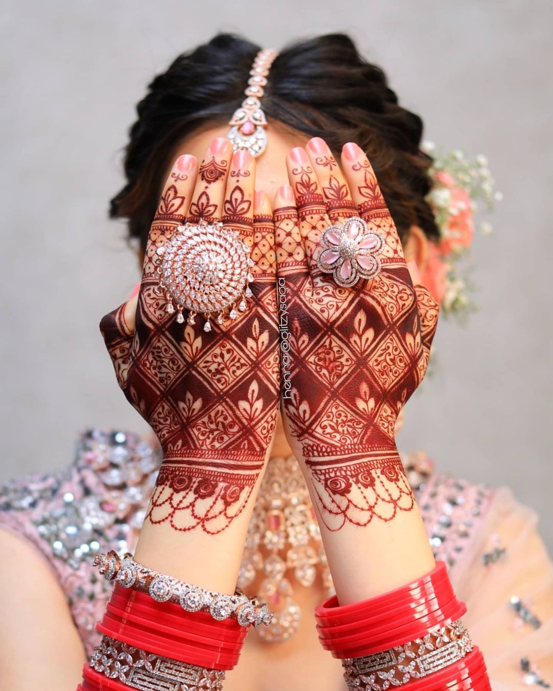 bridal photoshoot poses with bridal jewellery- solo bridal photoshoot ideas