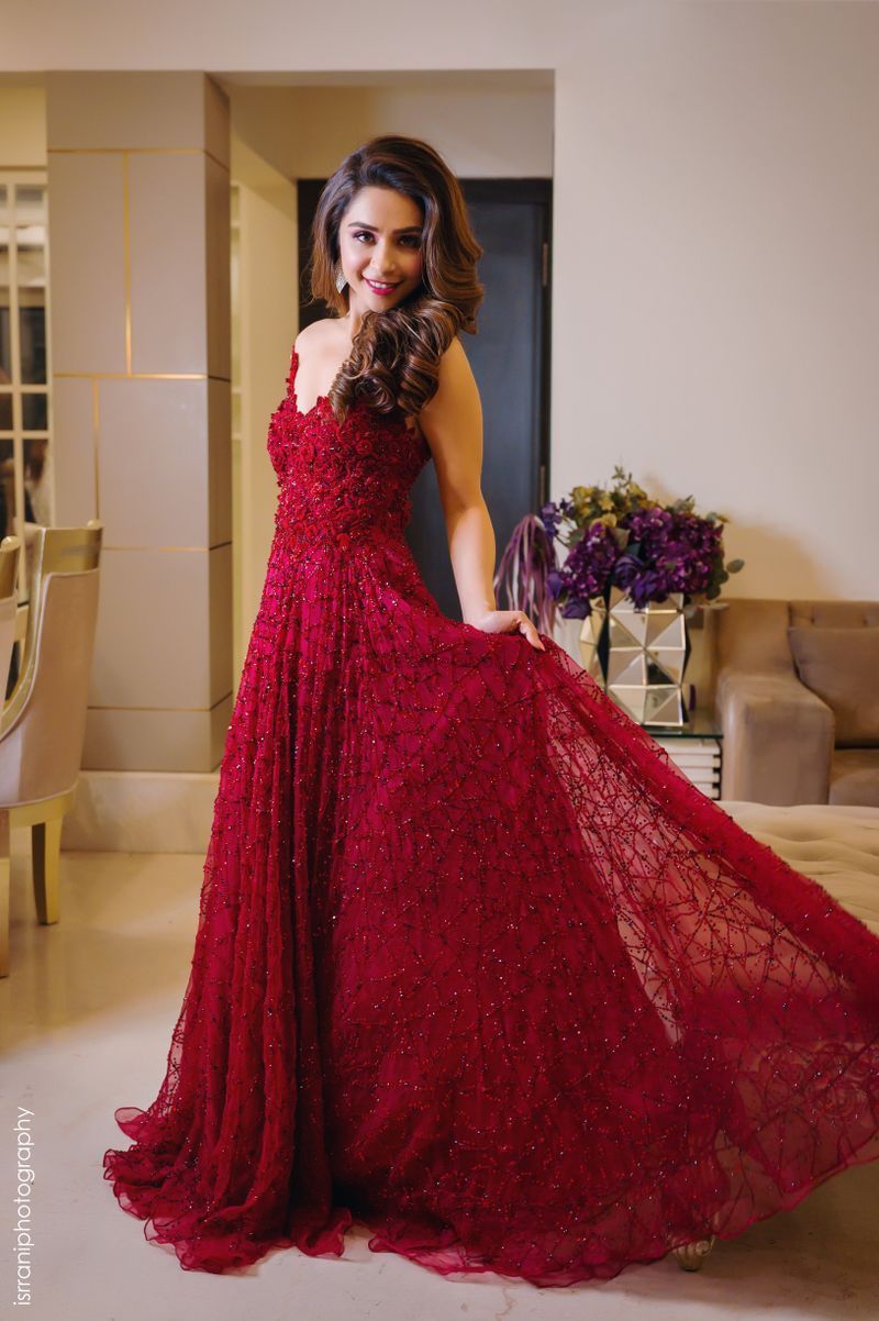 best and traditional red wedding reception gown for bride