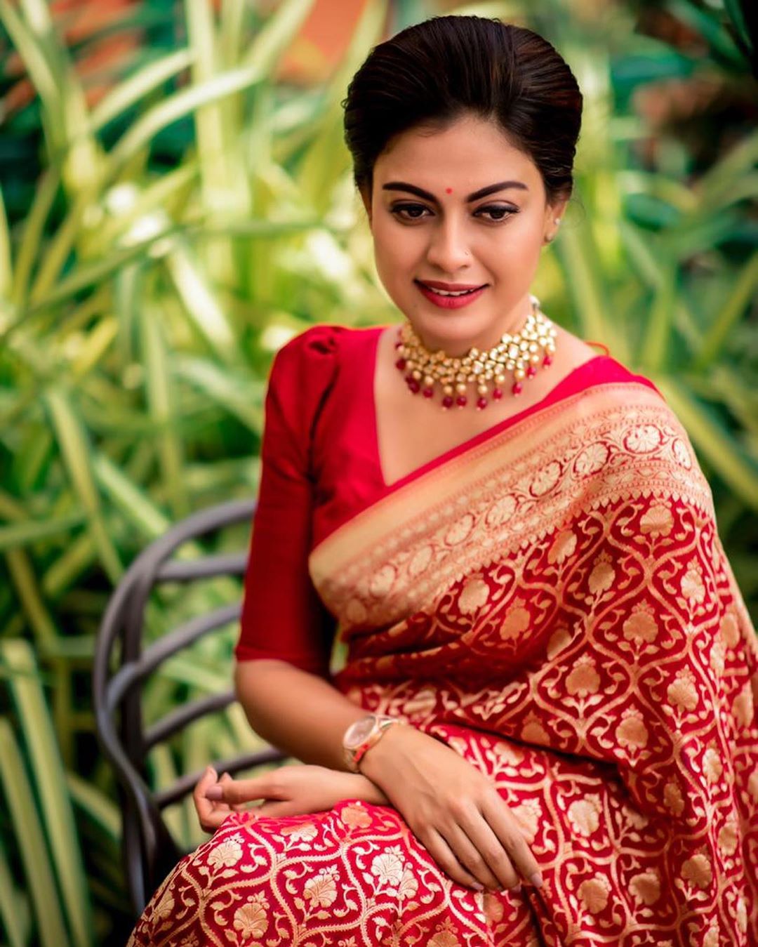 Love is in the air. And Our bride Srilaxmi looks stunning in this chilli  red color antique brocade Kanchipuram saree from Mahalekshmi… | Instagram
