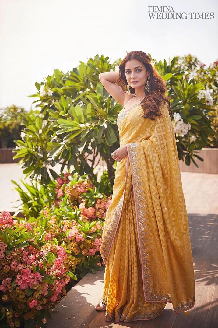 designer bollywood yellow haldi saree for bride