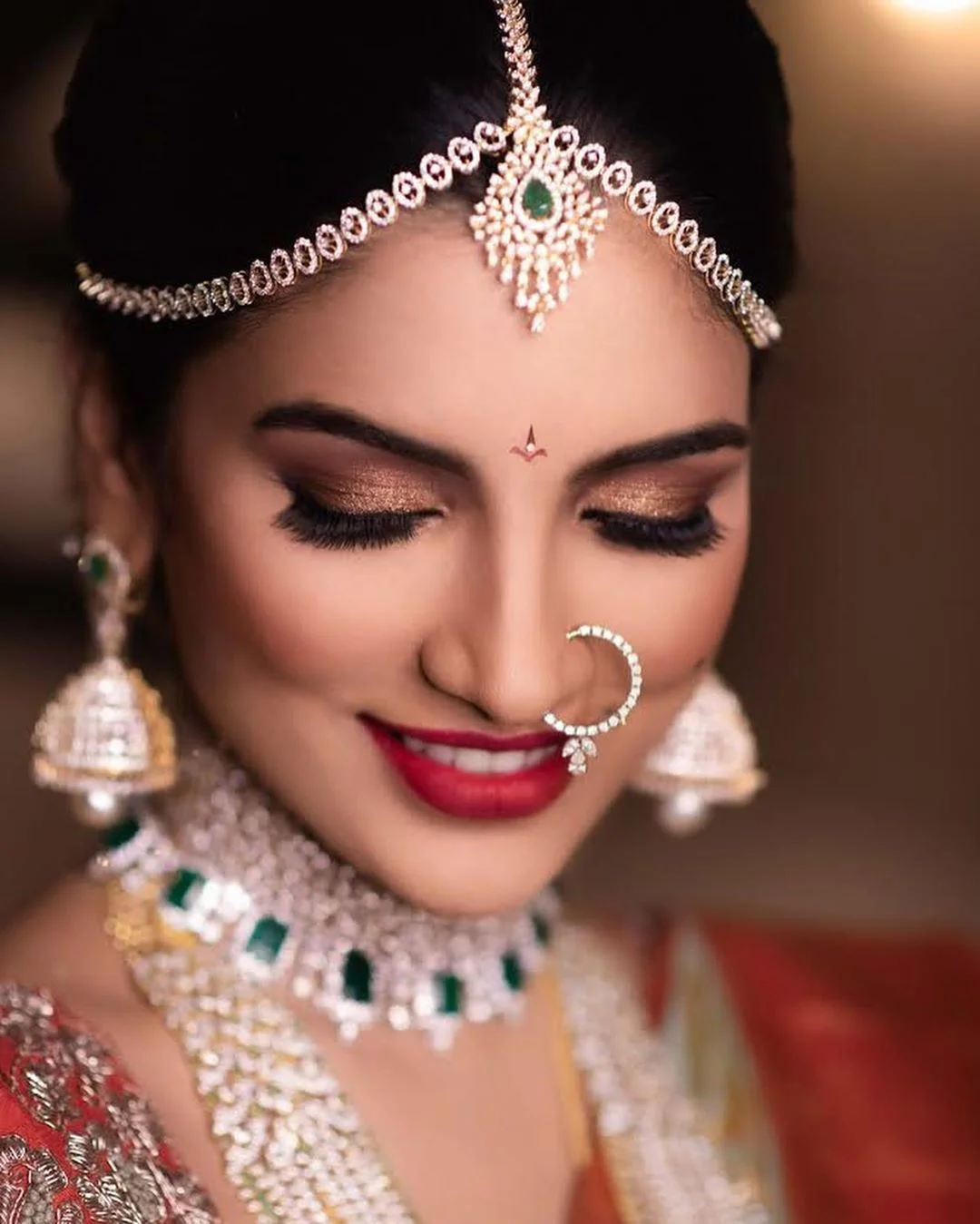 royal and elegant thin diamond matha patti for saree