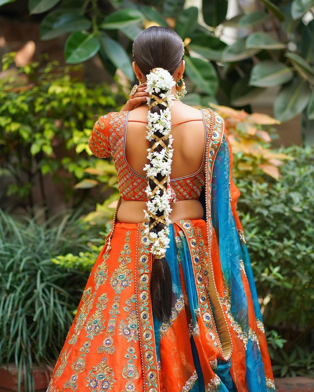 Indian Hairstyles for Wedding Saree/Lehenga in Red