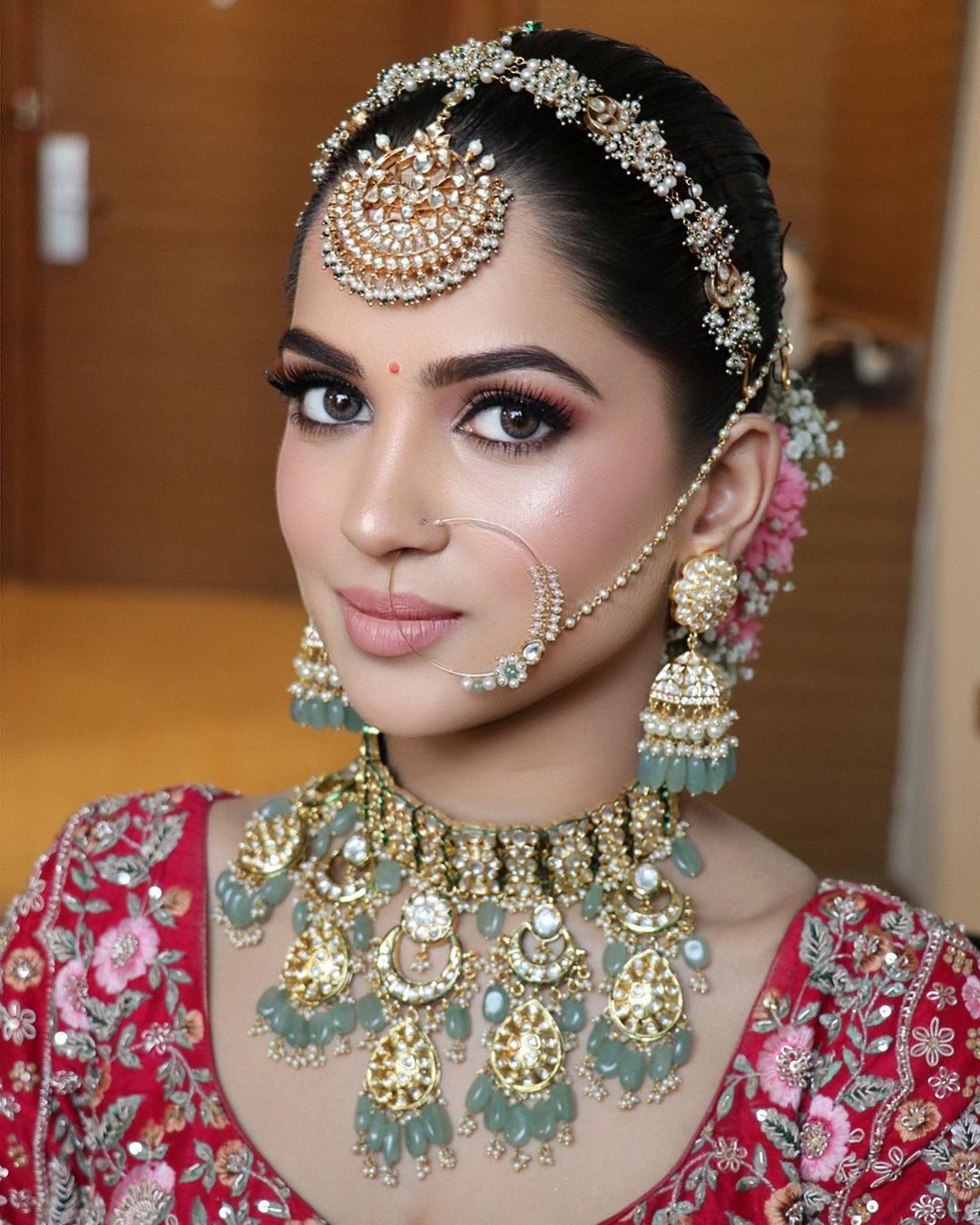 kundan and pearl headband maang tikka for bride