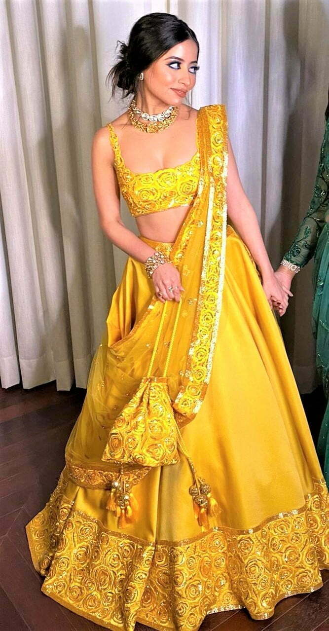 yellow lehenga for haldi function for bride