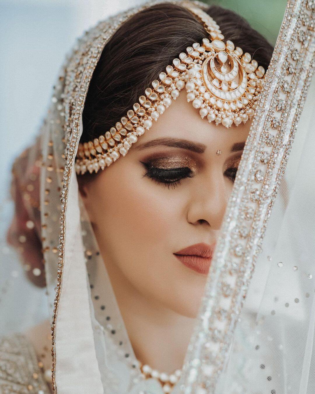 single strand kundan bridal matha patti with pearl droppings 