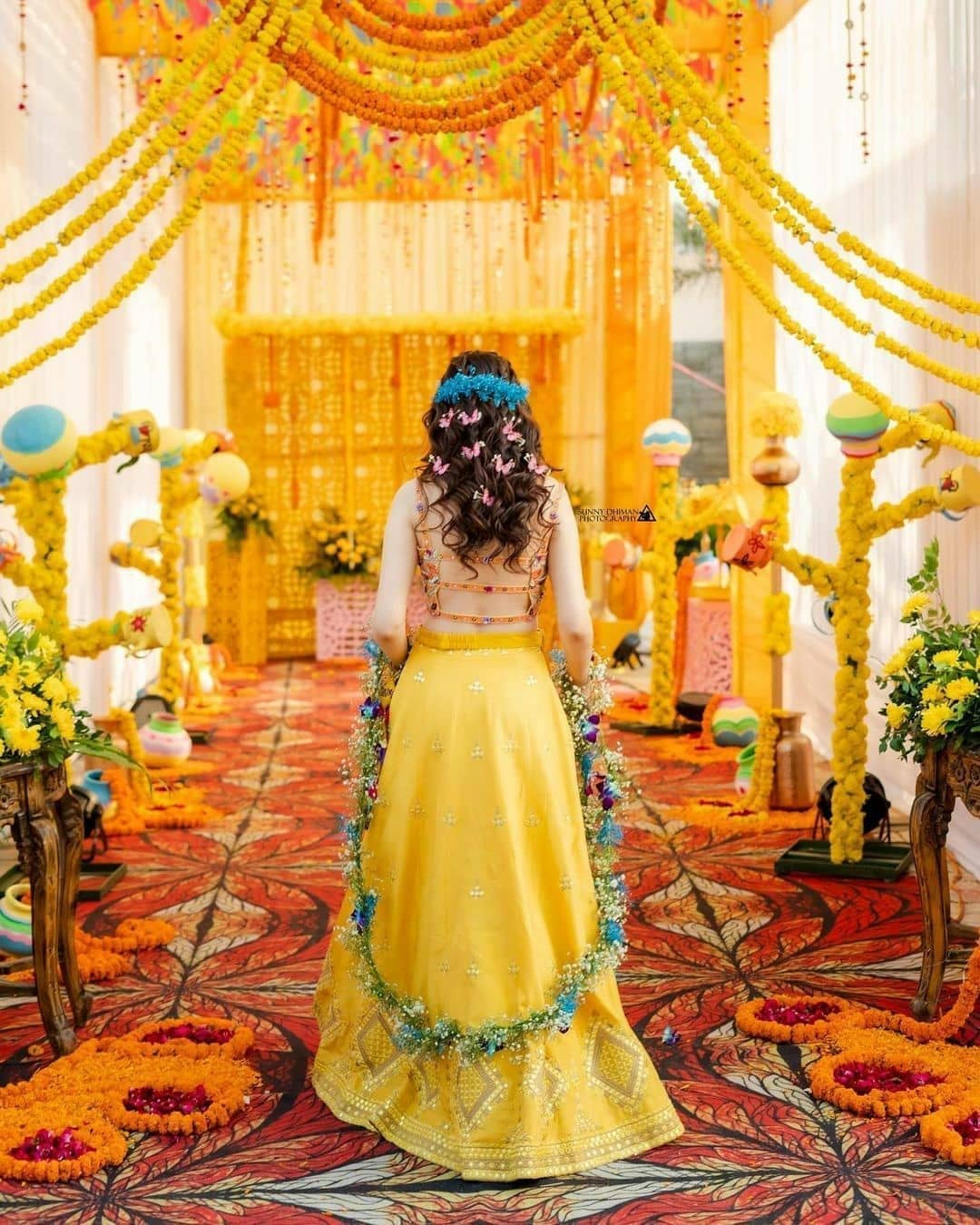 15 Gorgeous Bengali Haldi Ceremony Outfit Ideas