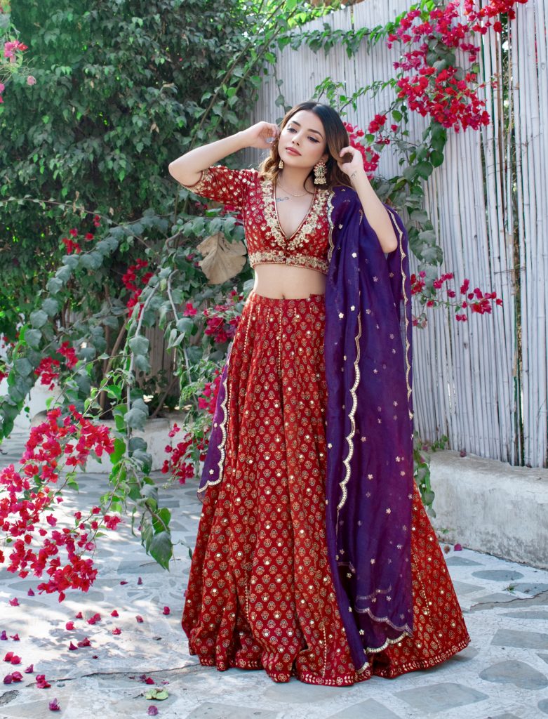 red modern lehenga dress for sister marriage