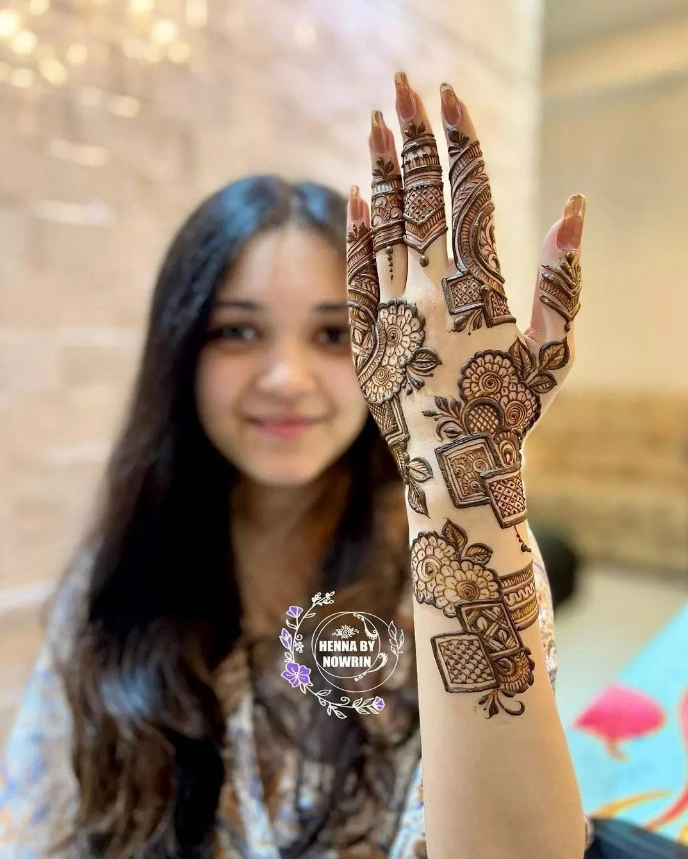 simple and easy back hand mehndi design with flowers