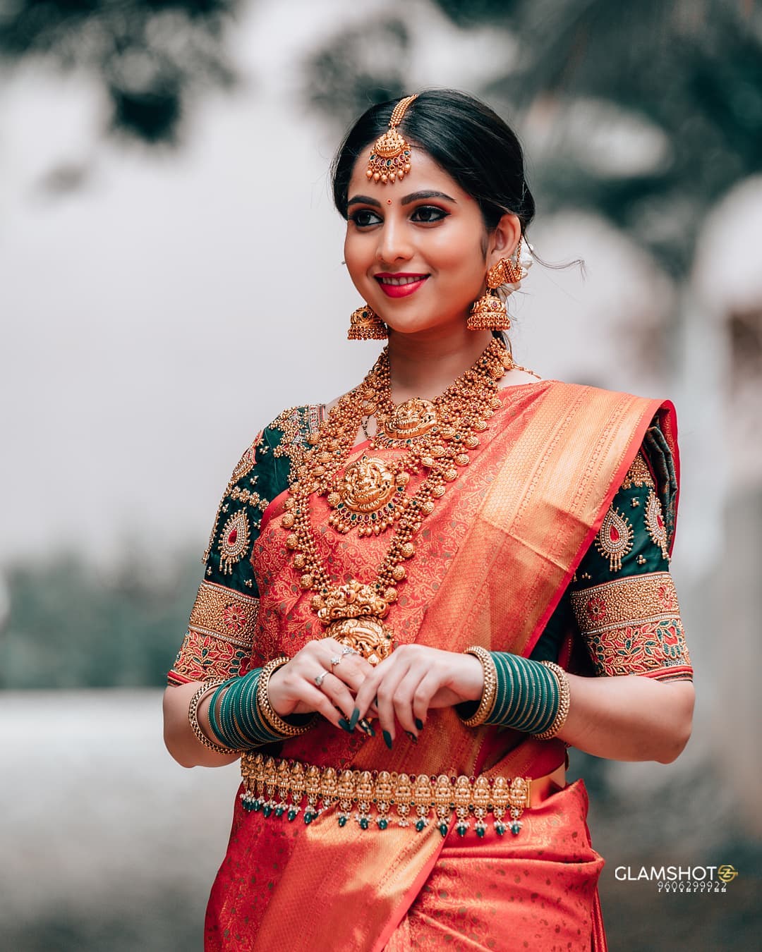 south-indian-bridal-look-in-red-and-green-silk-saree-1 | WedAbout