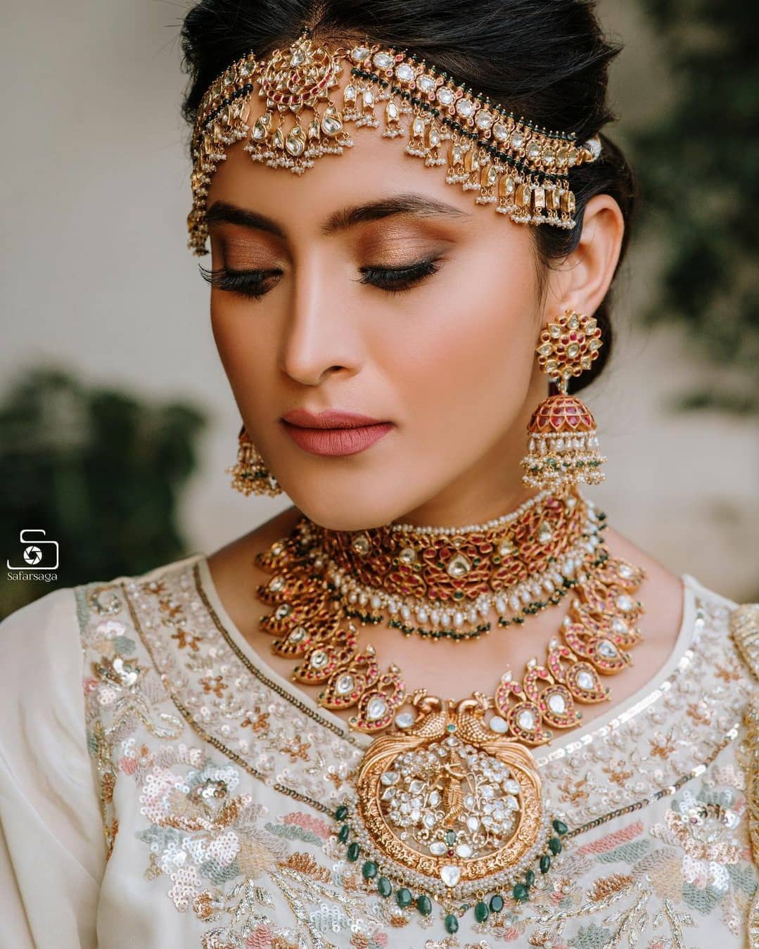 unique pearl and kundan bridal matha patti design