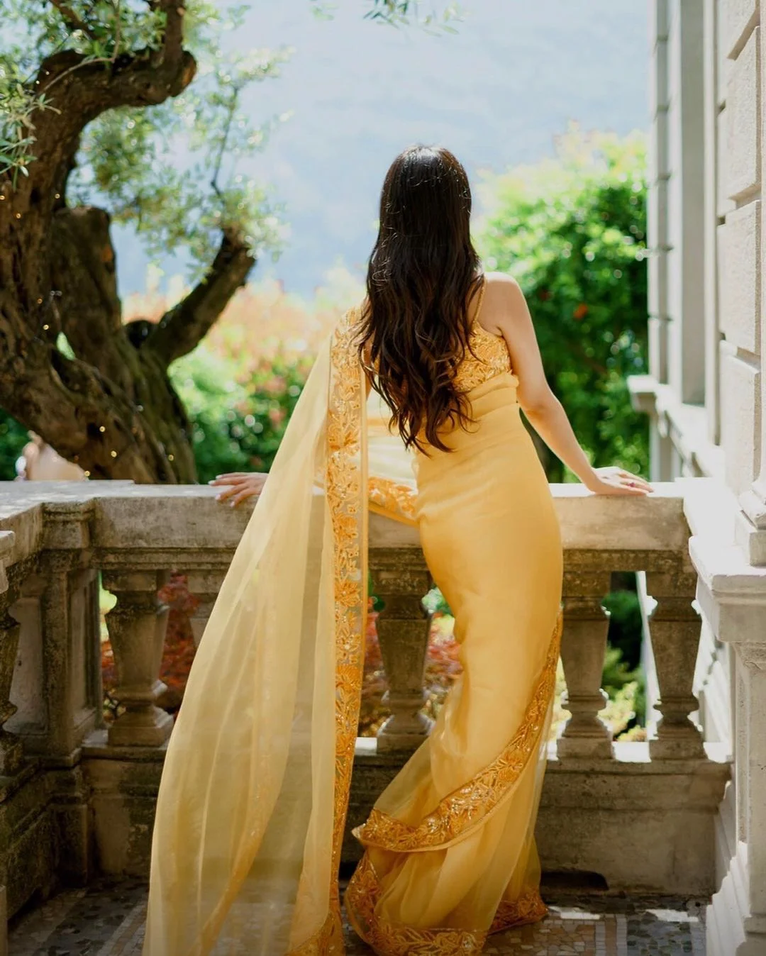 designer yellow haldi ceremony saree for bride 